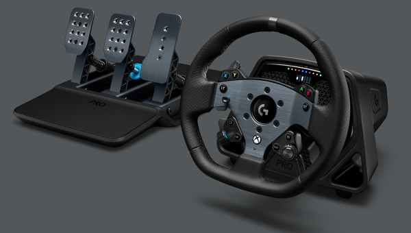 Logitech annuncia il nuovo nuovo volante PRO Racing Wheel e la pedaliera PRO Racing Pedals